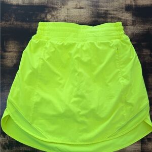 LULULEMON Neon Green Hotty Hot Skirt